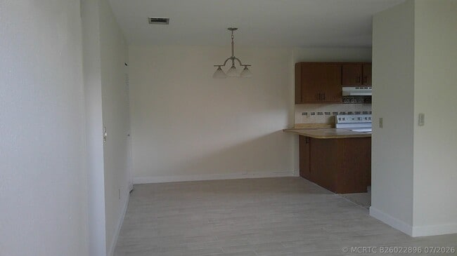 Photo - 1350 SE La Haven Ct