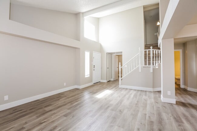 Photo - 106 Spinnaker Dr