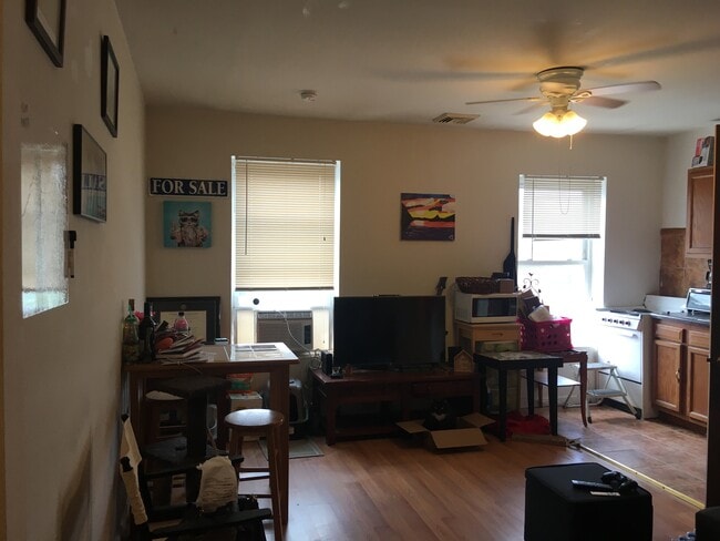 Photo - 1121 Mt Vernon St Unidad 3F