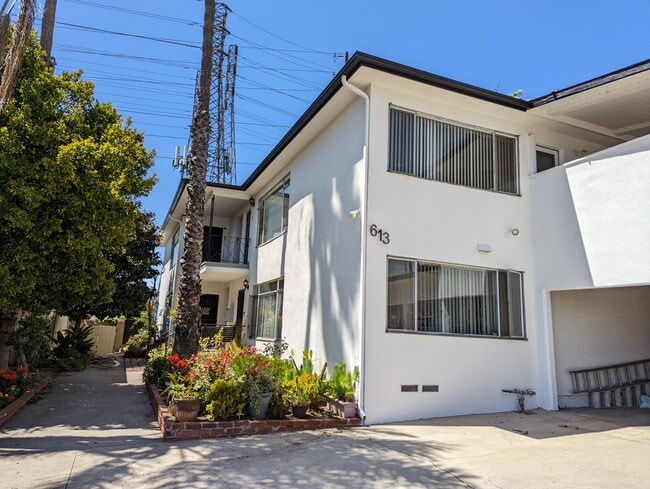 Photo - 613 Illinois Ct Unit 2