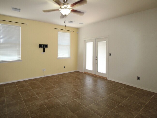 Photo - 11285 Bullseye St