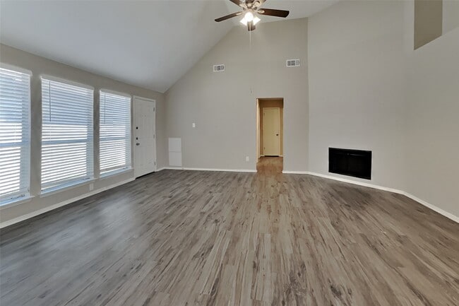 Building Photo - 13215 Noble Crest Dr
