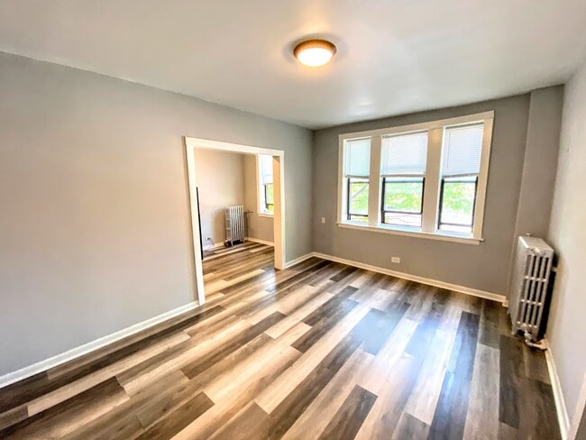 Photo - 839 W Sheridan Rd Unit 214