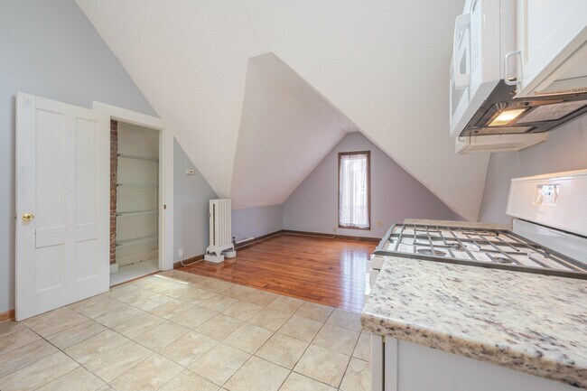 429 Capitol Ave Unidad 3