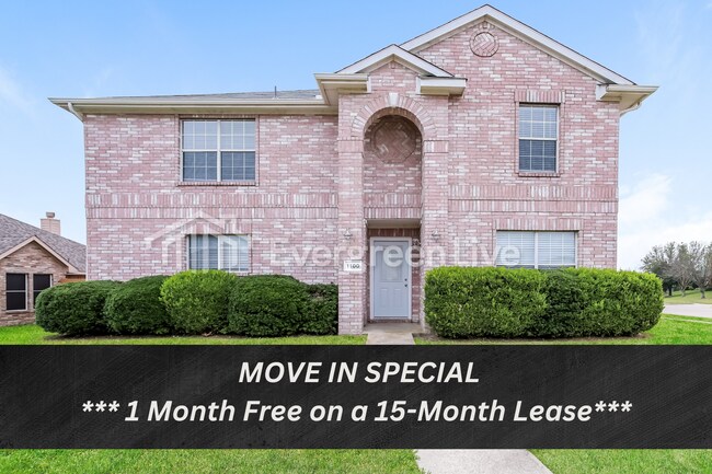 Building Photo - 1100 Beechwood Ln