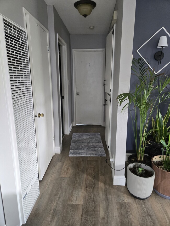 Photo - 2009 Pacheco Blvd Unit A