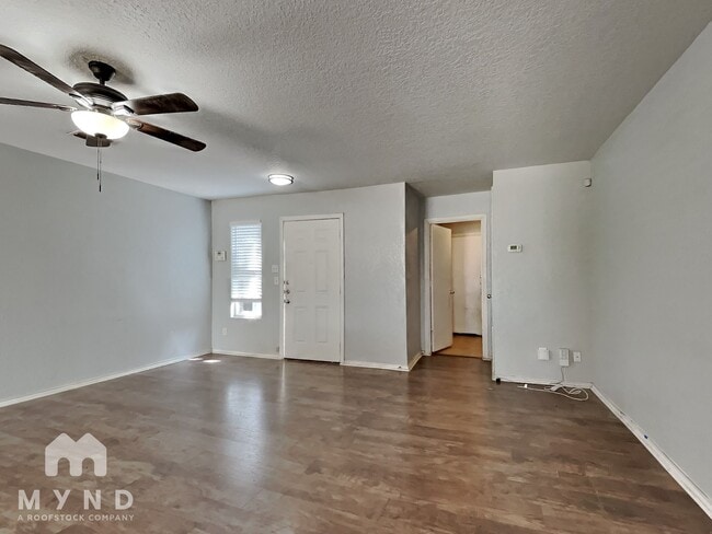 Photo - 8407 Mescal Pass