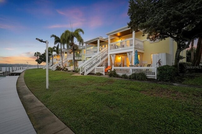 Building Photo - 101 Pompano Dr SE Unit C