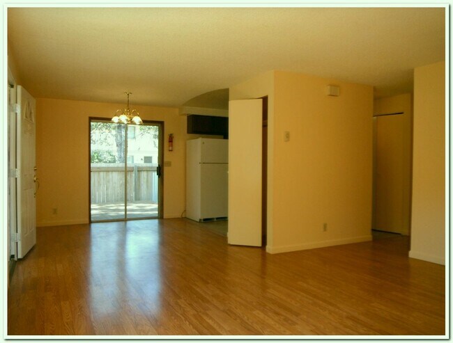 Photo - 1655 34th St