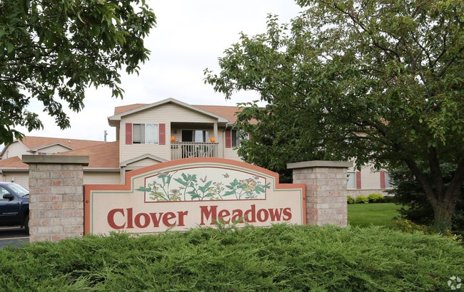 CLOVER MEADOWS - CLOVER MEADOWS Apartments