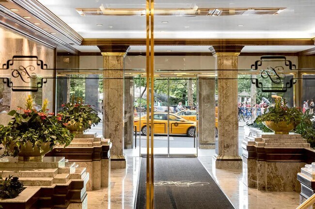 Photo - 106 Central Park S Unit 23C