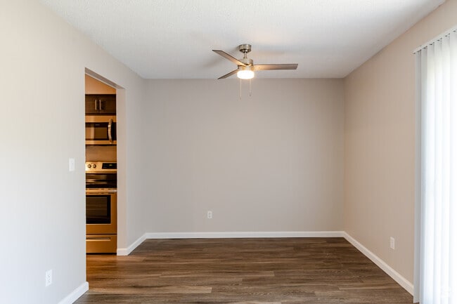 2BR, 1.5BA - Dining - Versailles Apartments