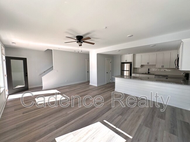 1426 Navaho Trail