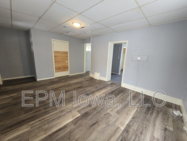 Photo - 119 Irving St