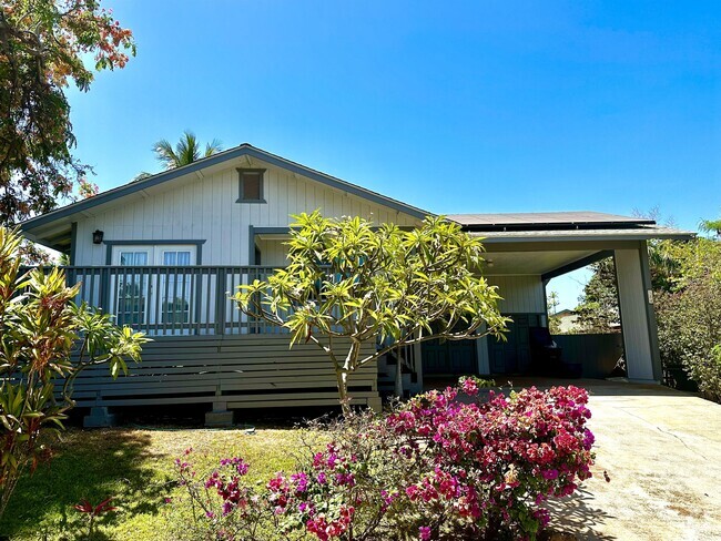 Building Photo - 164 Waipahe St Rental