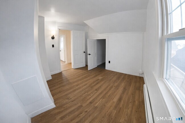 Photo - 69 W Liberty St Unit 3