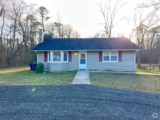 Building Photo - 410 Lakehurst Rd Rental