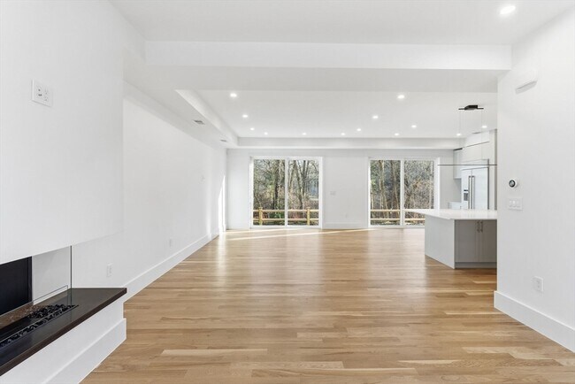 Photo - 82 Louise Rd