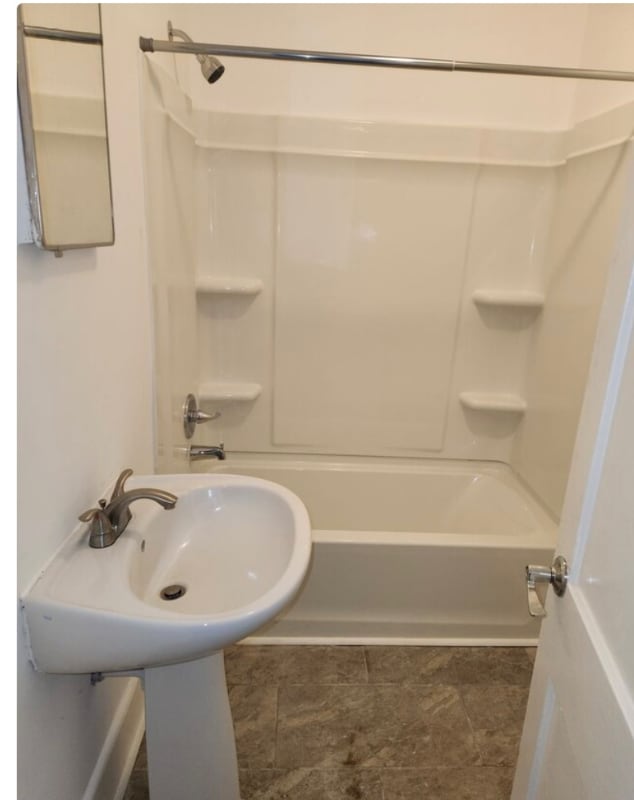 Photo - 528 Hickory St