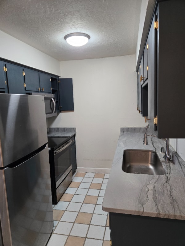 Photo - 142 Rhode Island St SE Unit A