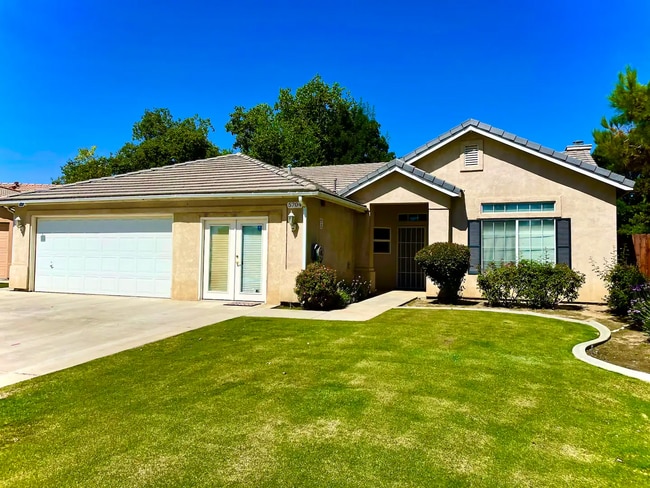 Building Photo - 5704 Charleville Ln