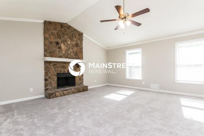 Photo - 3 Bedroom Pet-Friendly Home in Buford, GA ...