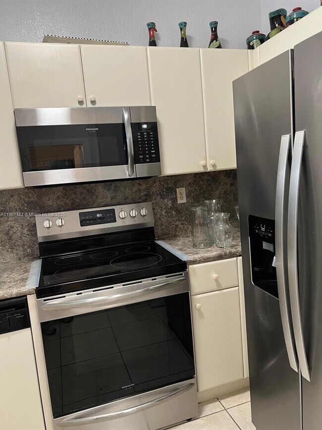 Photo - 17710 NW 73rd Ave Unit 103-20