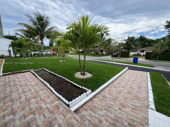 Photo - 1735 NE 157th Ter