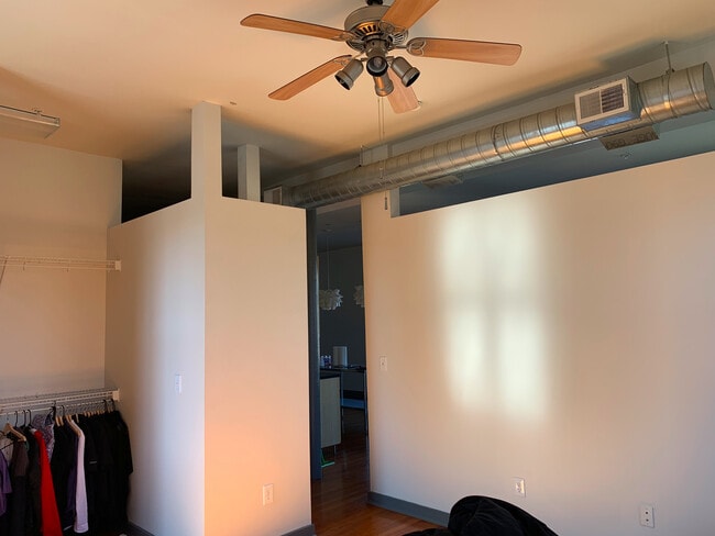 Photo - 913 Monmouth St Unit 913-3C
