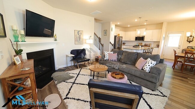 Photo - 291 White Oak Ridge Dr