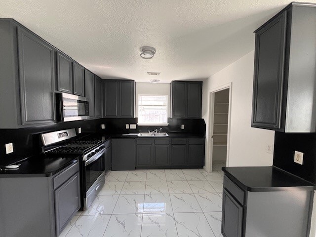 Photo - 2206 Laurel Oak Dr