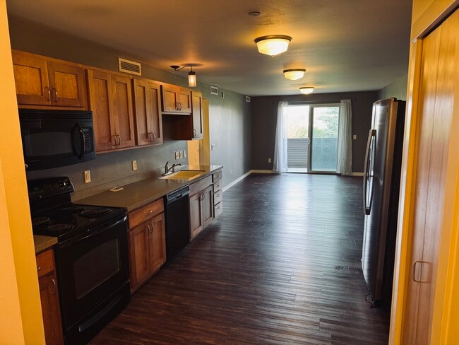 Photo - 228 S Cottonwood #107 owned by PAC,MEL,FAC,GWC Unit 107