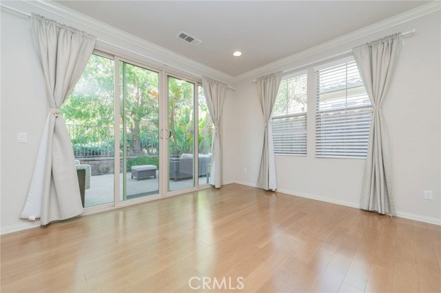 Photo - 183 Bright Poppy