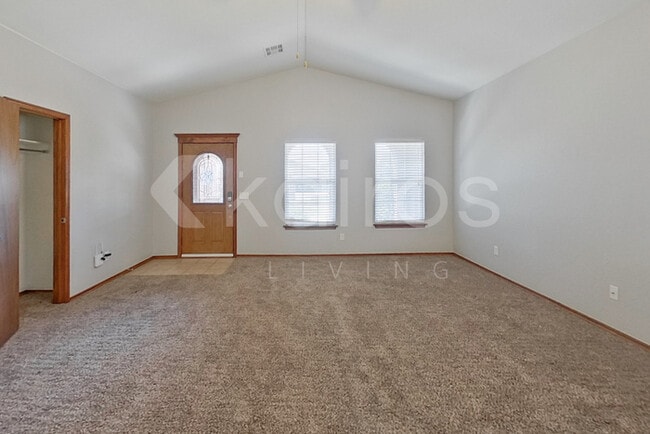 Photo - 2421 Arbor Dr
