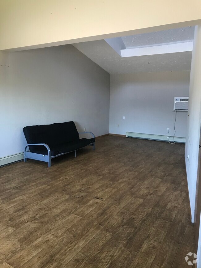 Building Photo - 1218 24th St W Rental
