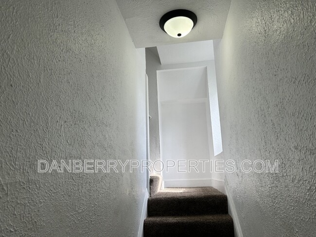 Photo - 1848 Cone St