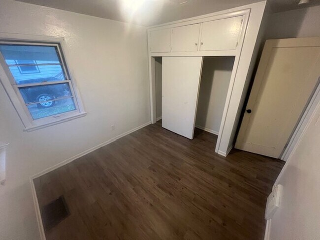 Photo - Watson - Albee - 1407/1409 5th St SE, Austin Unit 1409 5th St SE