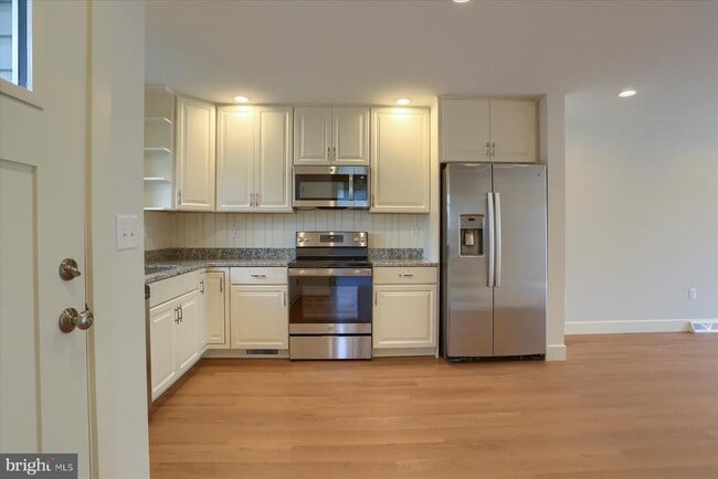 Photo - 45 N Penn St