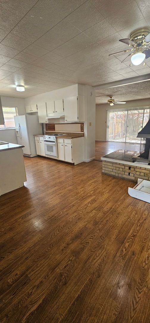 Photo - North West Reno 3 bed Room 2 bath 2 car garage Home For Rent,