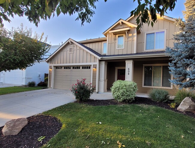 Photo - 608 W Laughton Dr