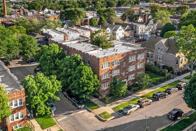 Photo - 4301 W Potomac Ave Chicago, IL 60651