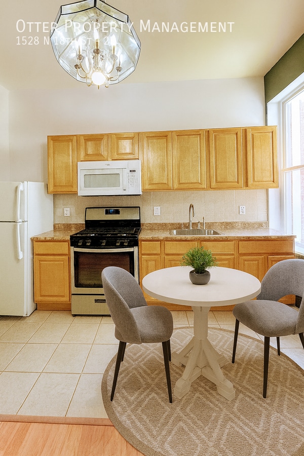 Photo - 1528 N 18th St Unit 2F