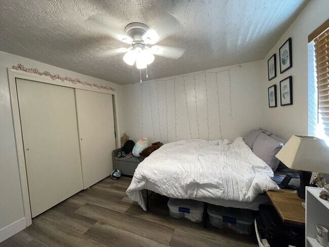 Photo - 4035 Brinker Ave