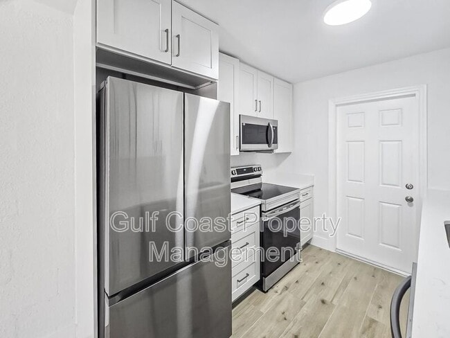 Photo - 518 12th St W Unit A