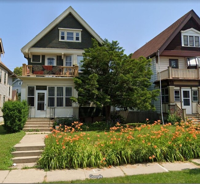 Photo - 3330 N Oakland Ave