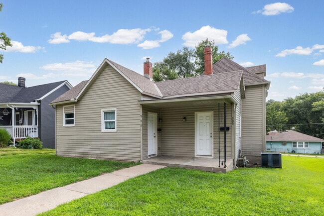 Building Photo - 908 N 13th St Unit 1