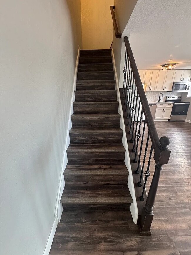 Photo - Look no further! newly remodeled 2 bed cen... Unit 3