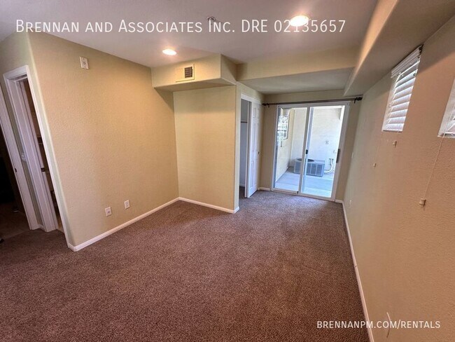 Photo - 2728 Farragut Rd Unidad #94