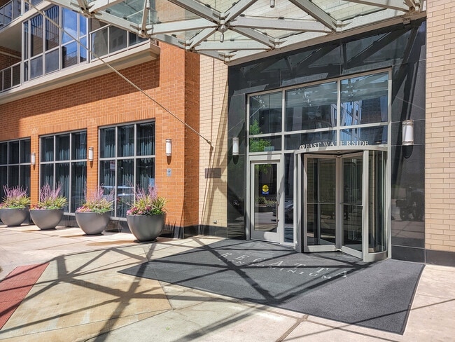 Building Photo - 420 E Waterside Dr Unit 1212