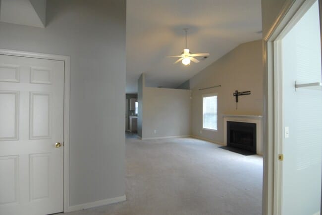 800 Remount Ct